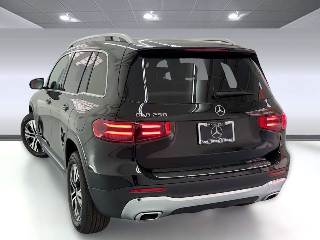 New 2026 Mercedes-Benz GLB 250 SUV