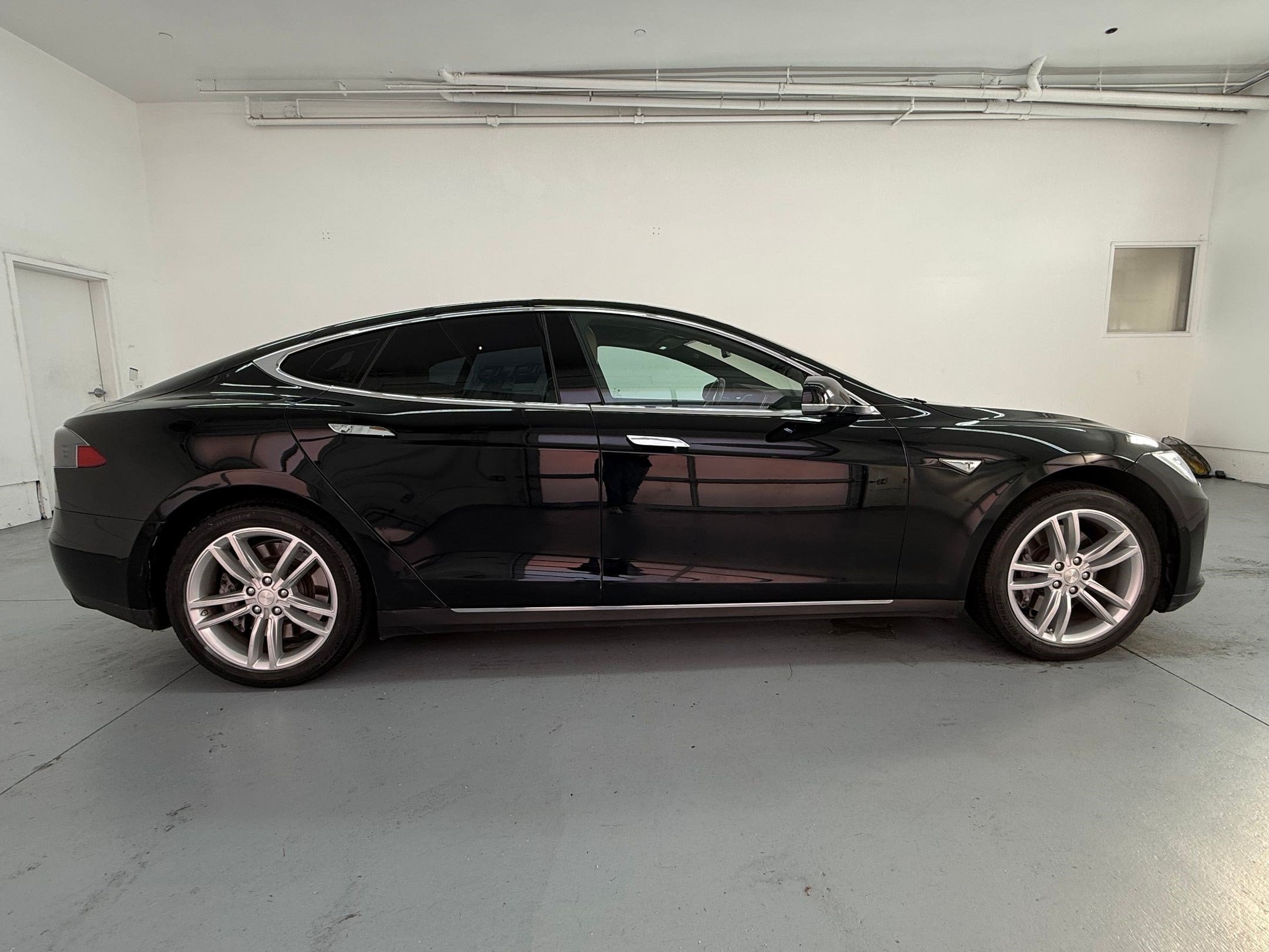 Model S P85 Sedan