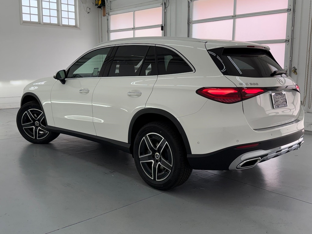 New 2026 Mercedes-Benz GLC 300 SUV