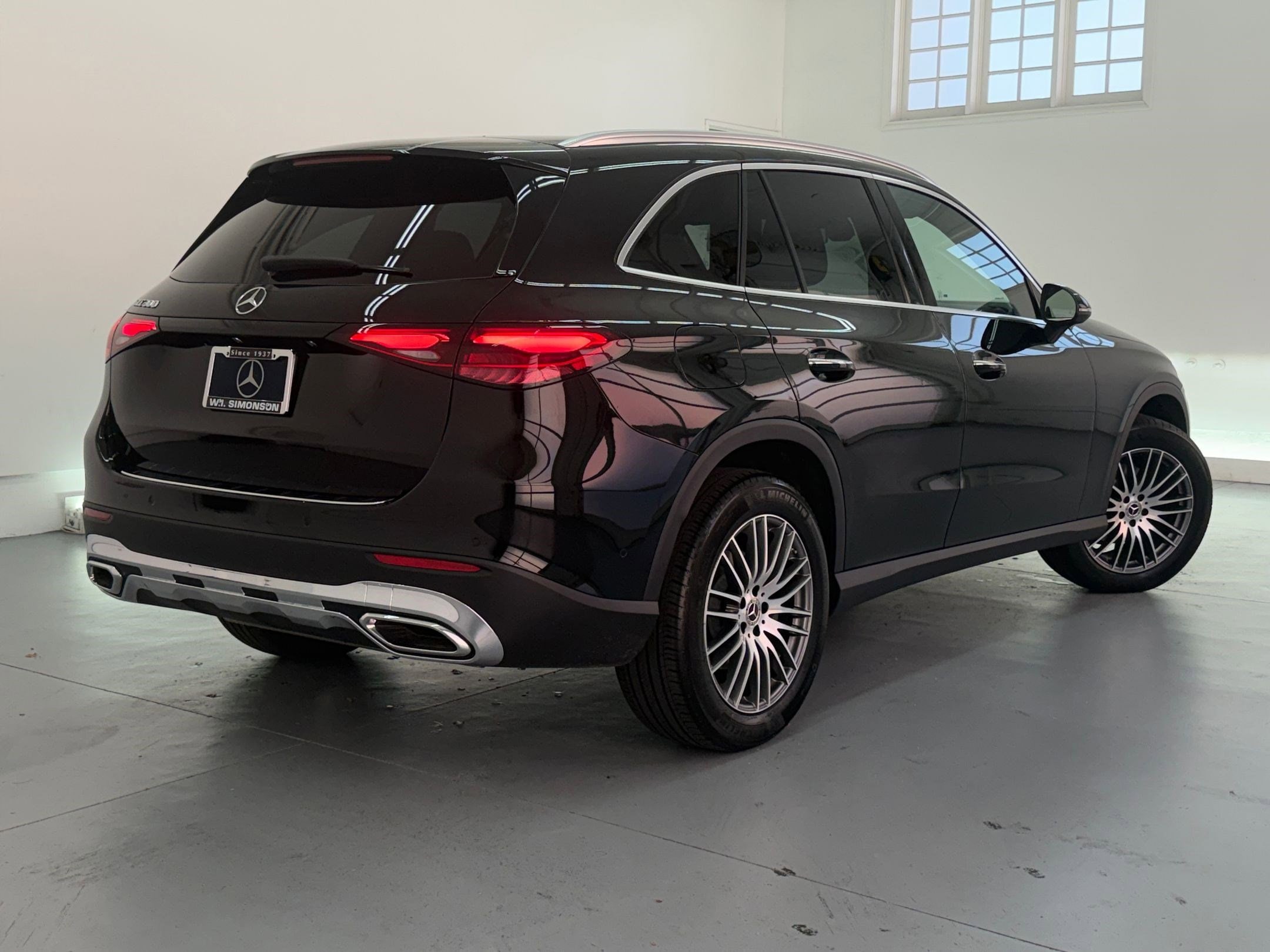 2026 Mercedes-Benz GLC 300 GLC 300 photo 3