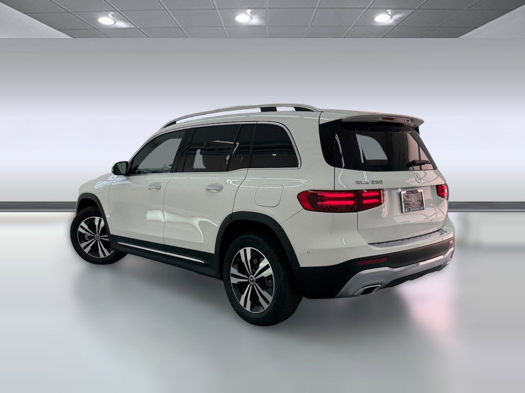New 2026 Mercedes-Benz GLB 250 SUV