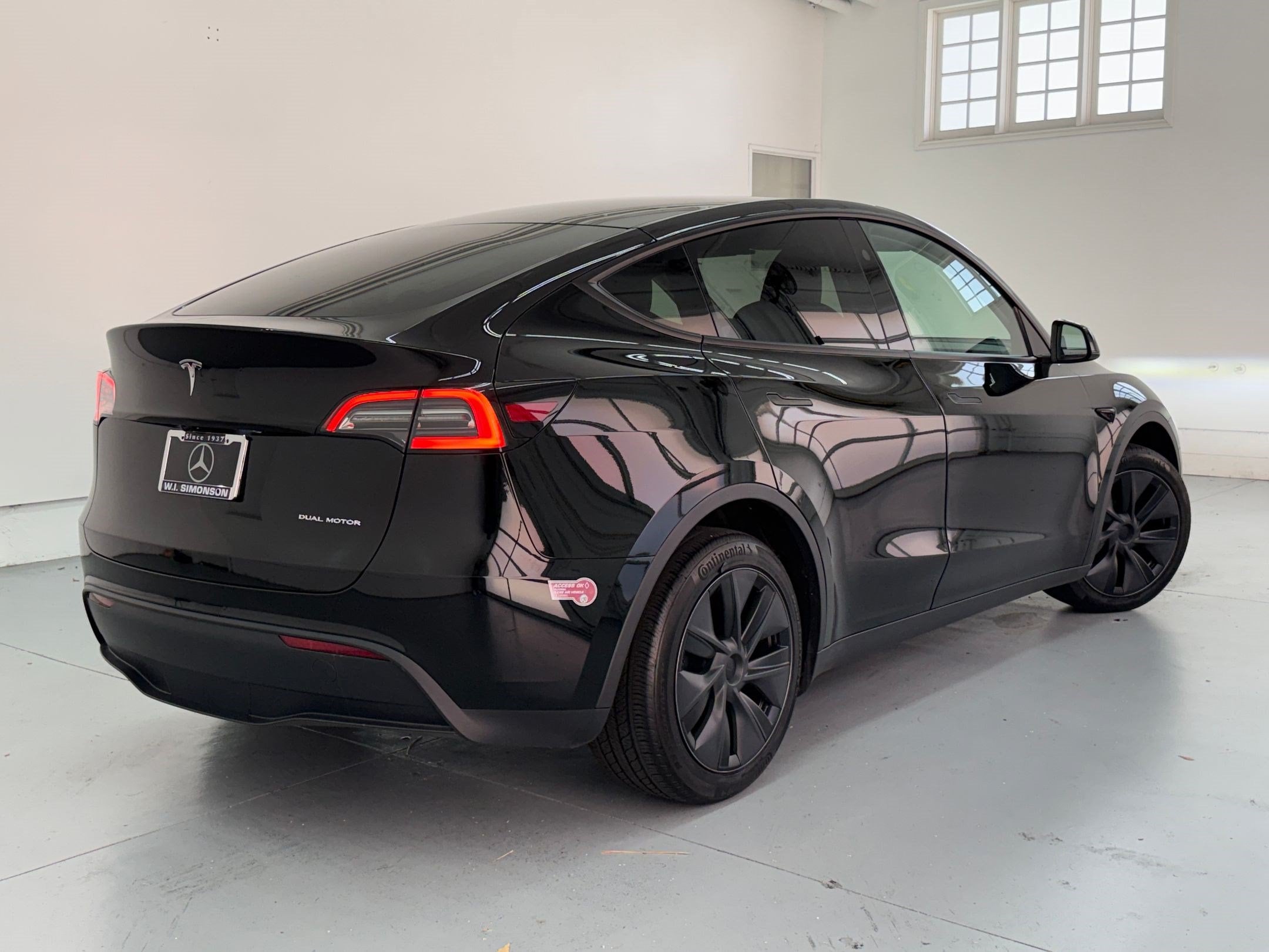 Model Y Long Range SUV