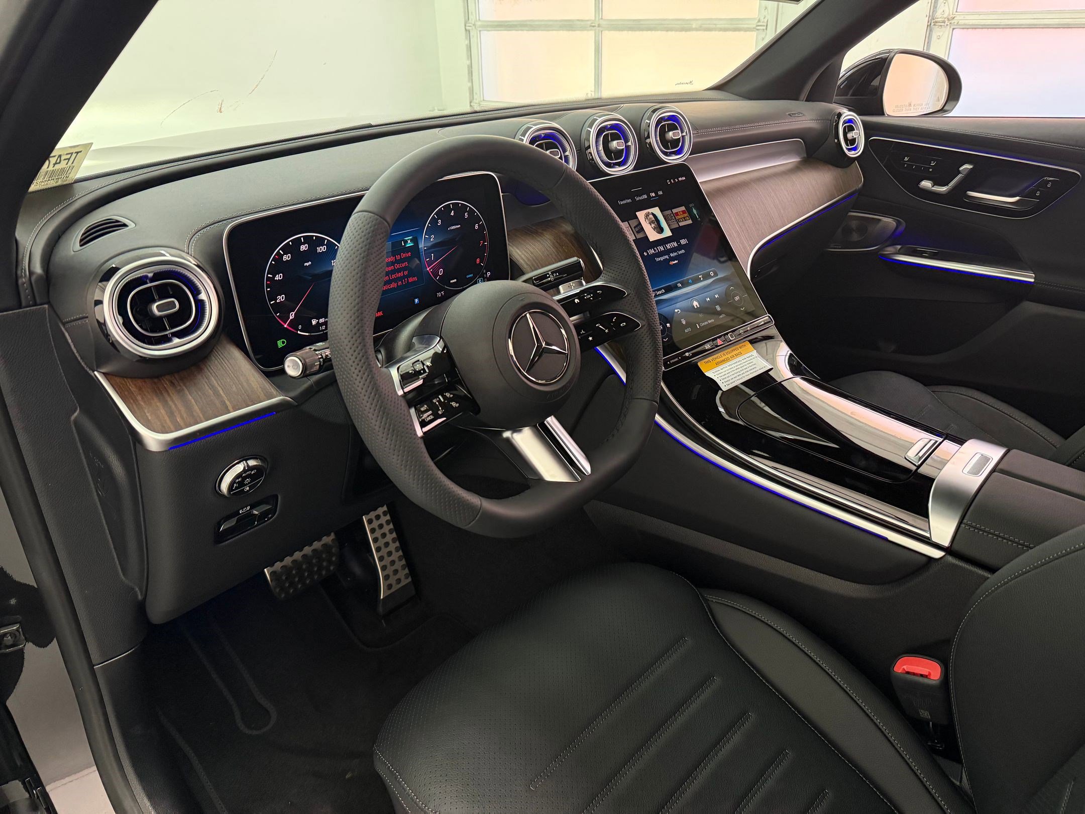 2026 Mercedes Benz GLC 300 photo 3