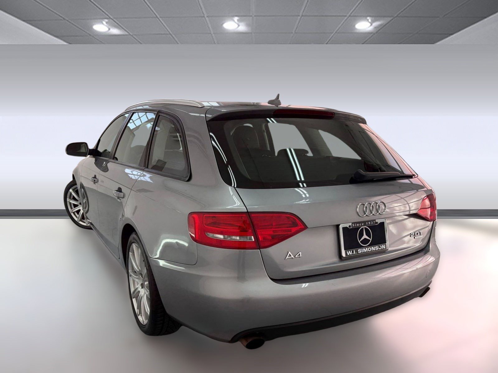 2010 Audi A4 2.0T Premium photo 3