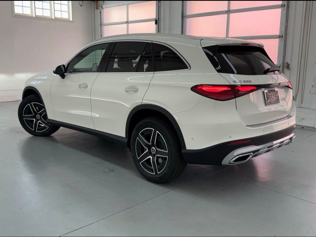 New 2027 Mercedes-Benz GLC 300 SUV