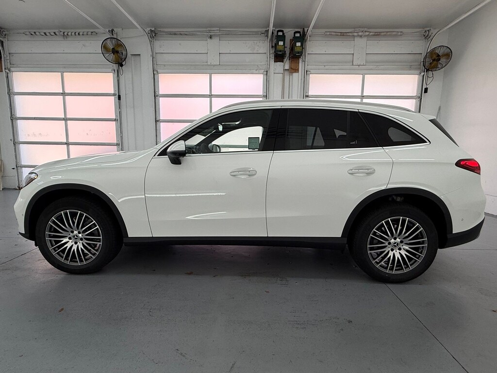 New 2027 Mercedes-Benz GLC 300 SUV