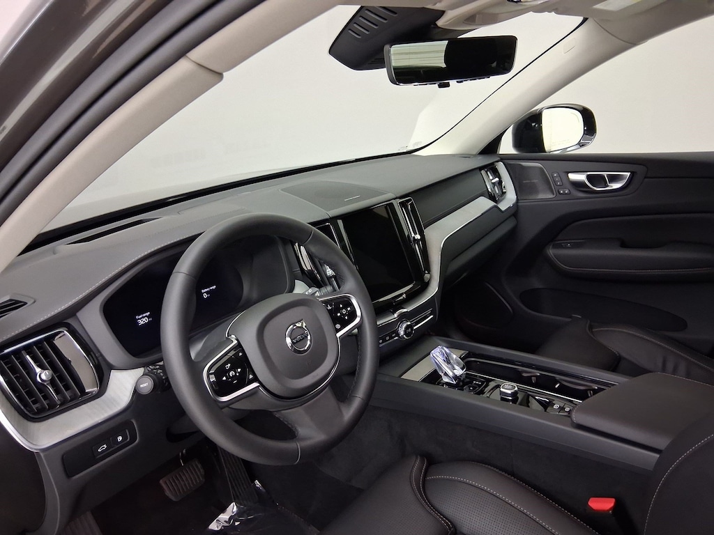 Used 2025 Volvo XC60 plug-in hybrid Ultra SUV