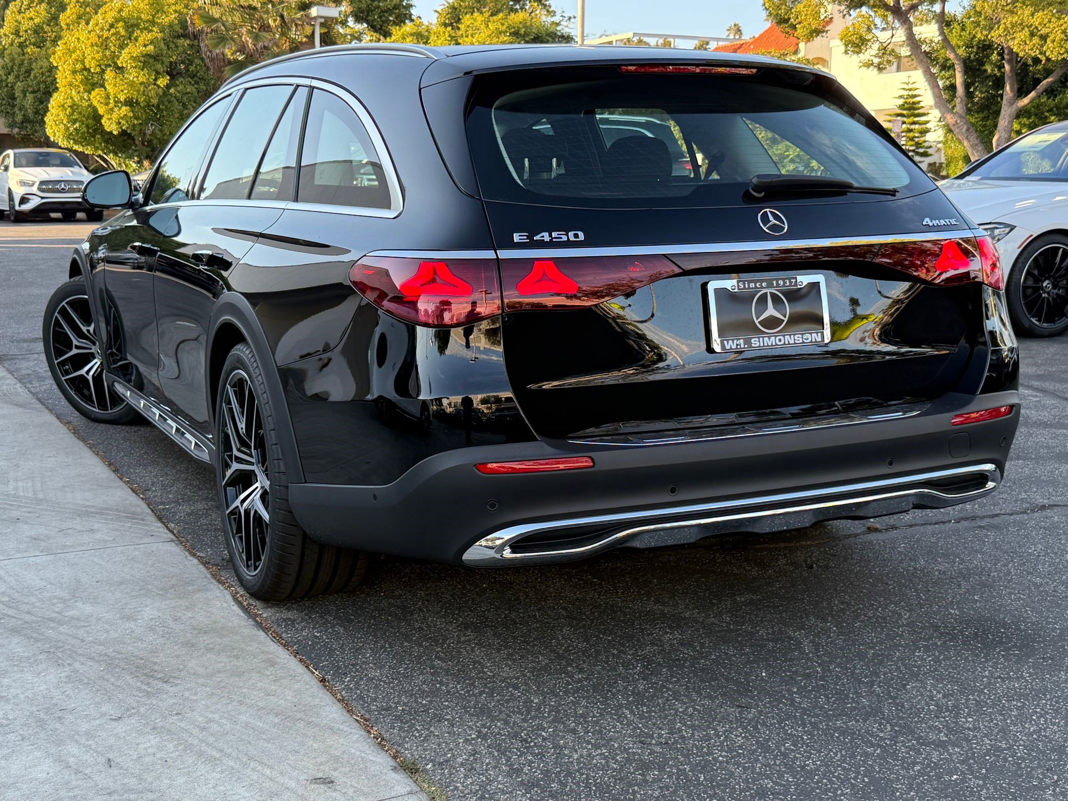 2026 Mercedes Benz E 450 4MATIC All-Terrain photo 2