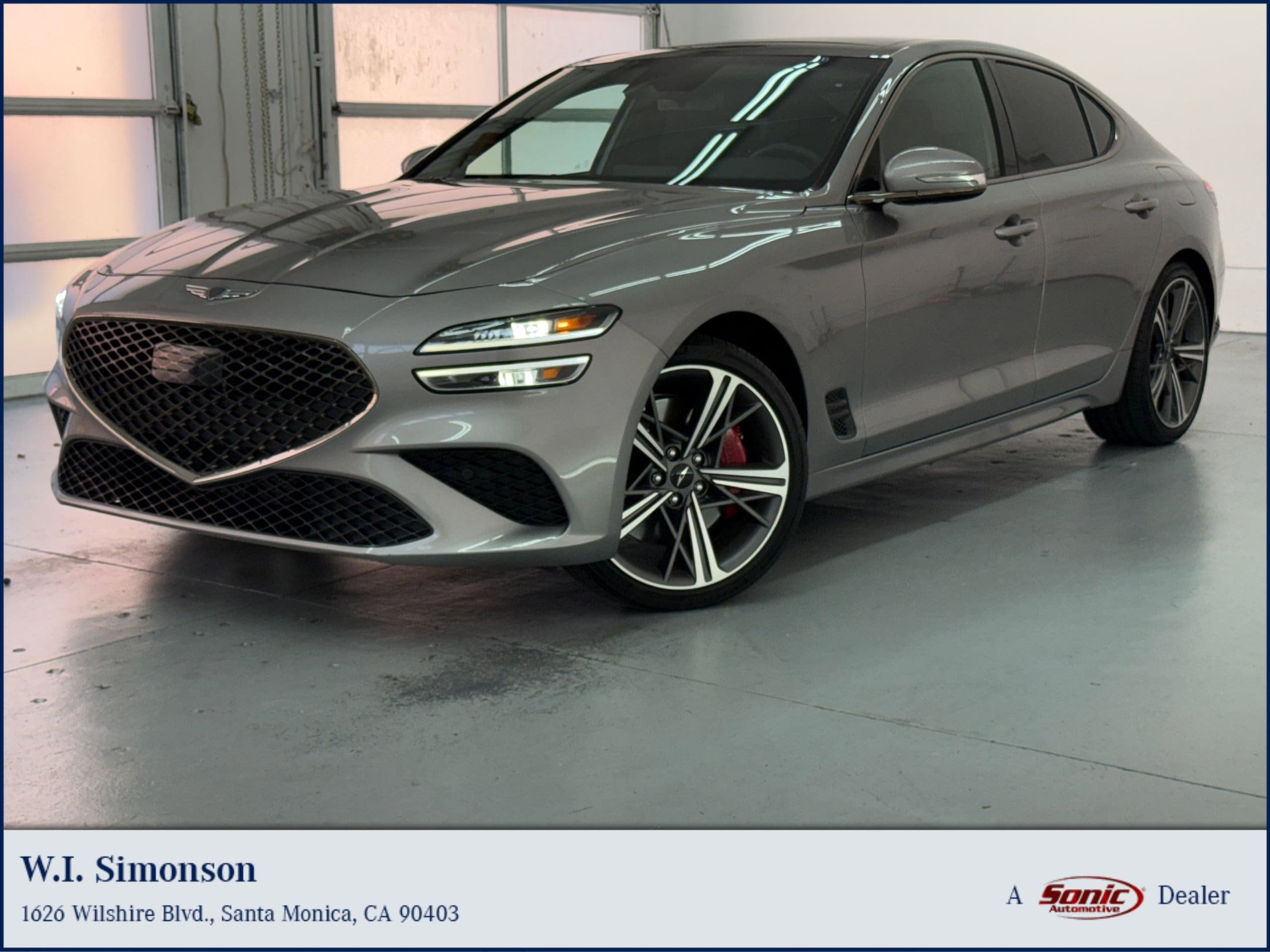 2025 Genesis G70 2.5T Standard's photo