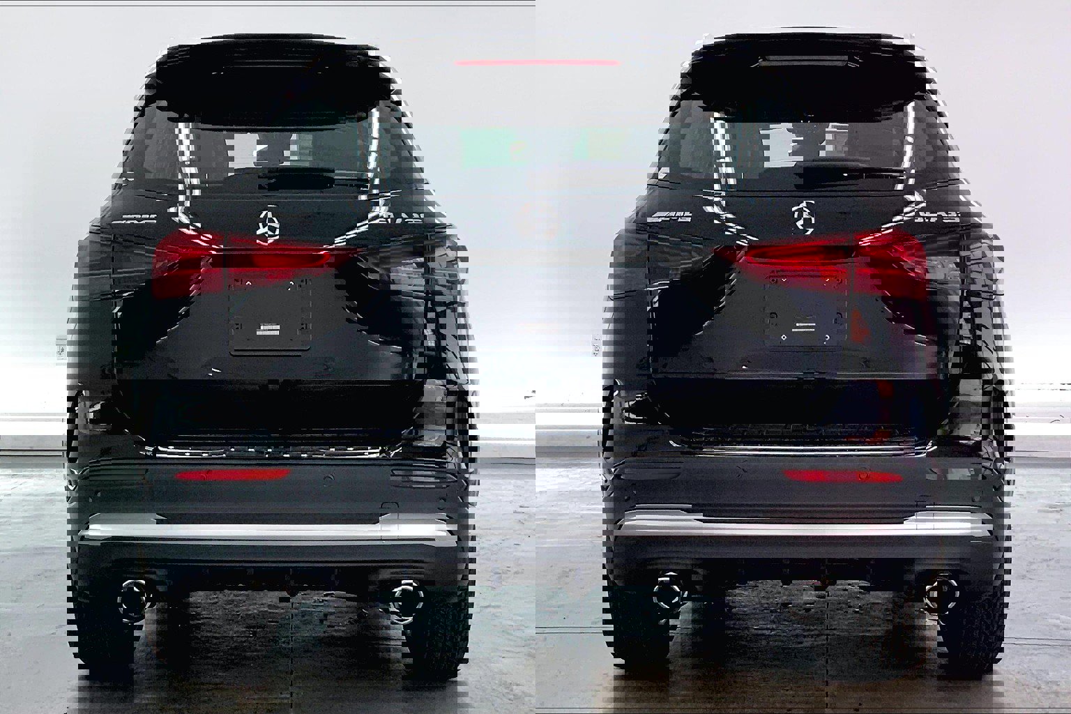 2025 Mercedes Benz GLA AMG 35 4MATIC photo 3