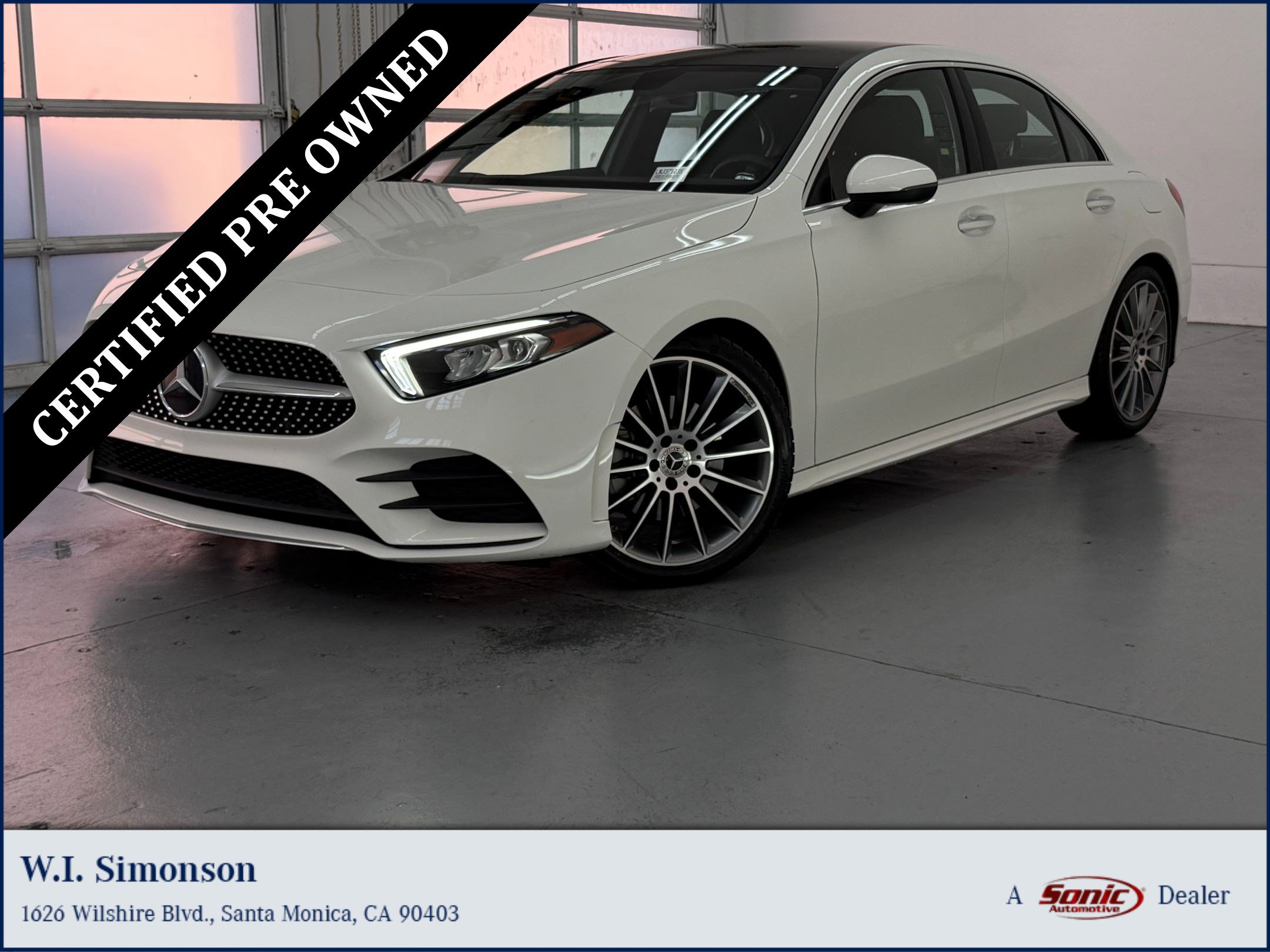 2022 Mercedes-Benz A-Class A220's photo
