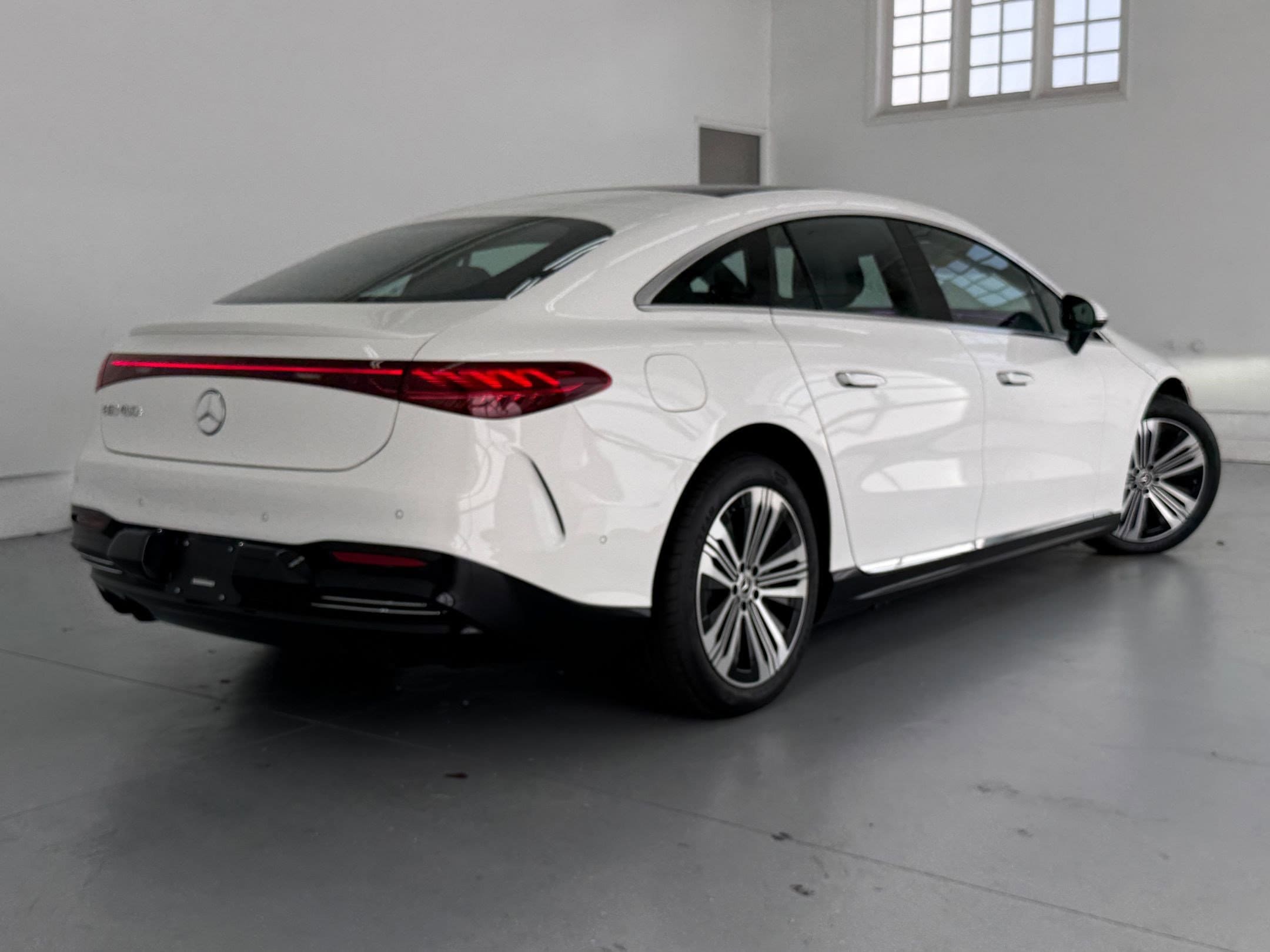 2026 Mercedes-Benz EQS Base - Photo 9