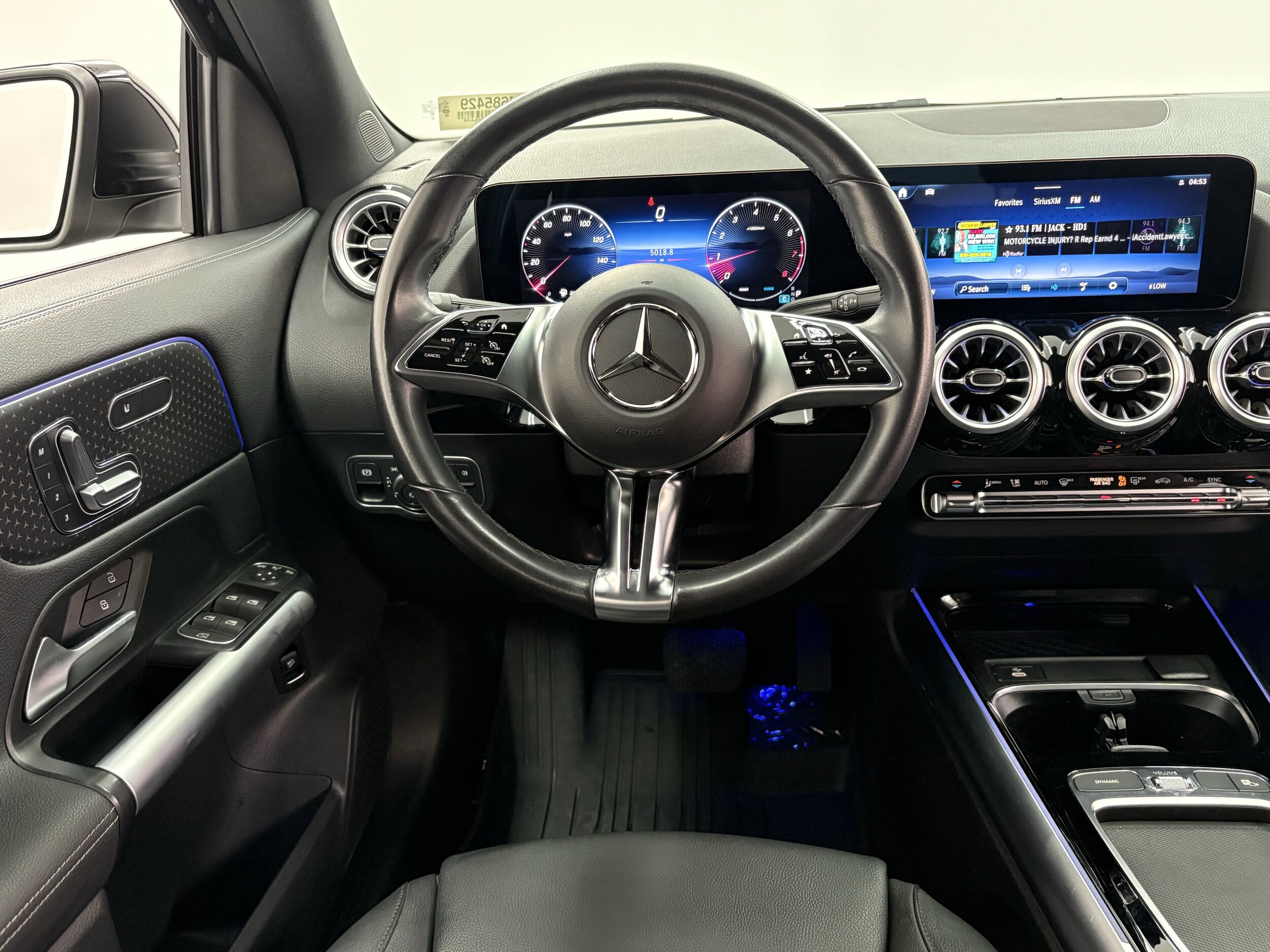 2025 Mercedes Benz GLA 250 photo 4