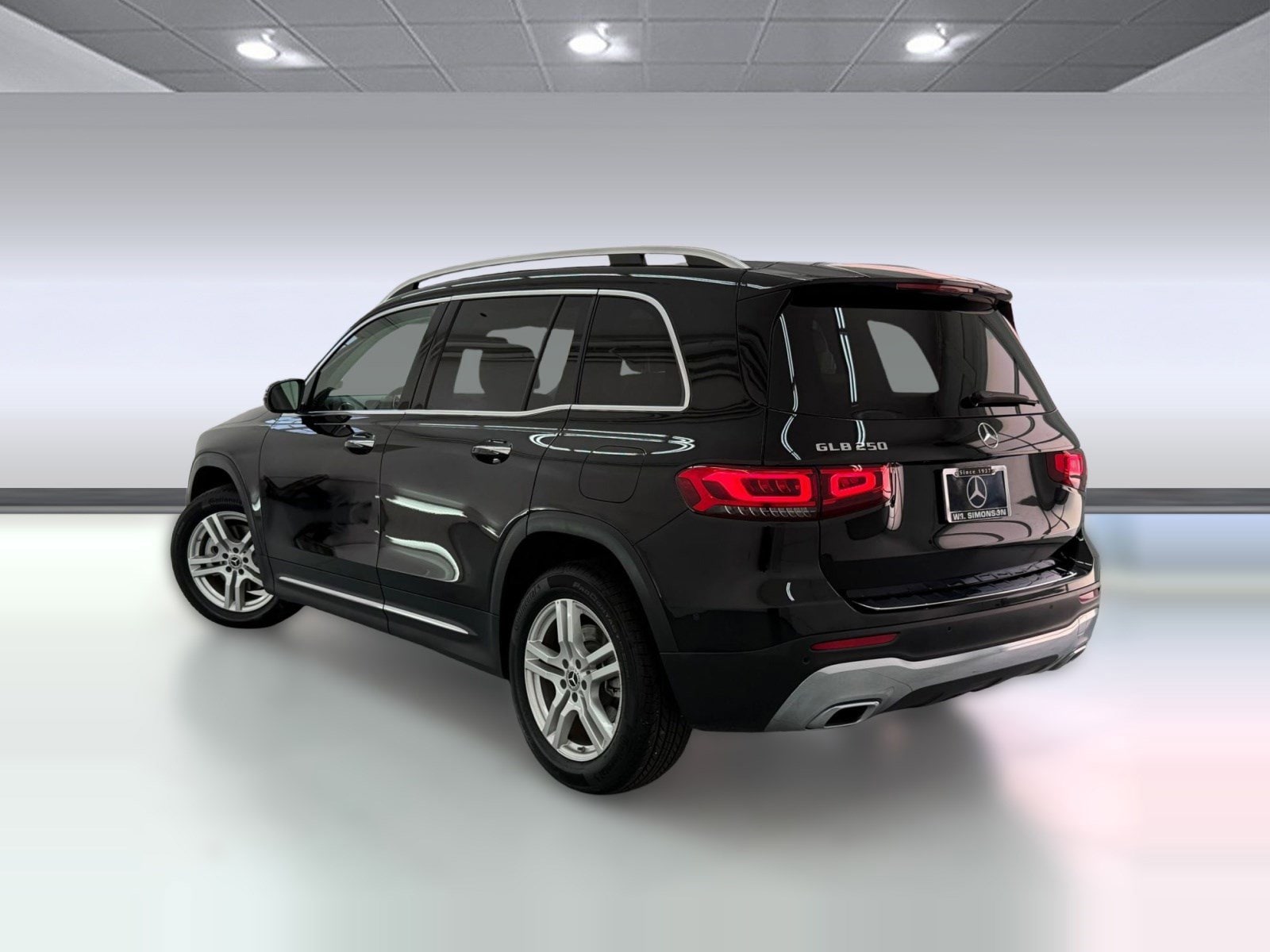 2023 Mercedes-Benz GLB 250 GLB 250 photo 2