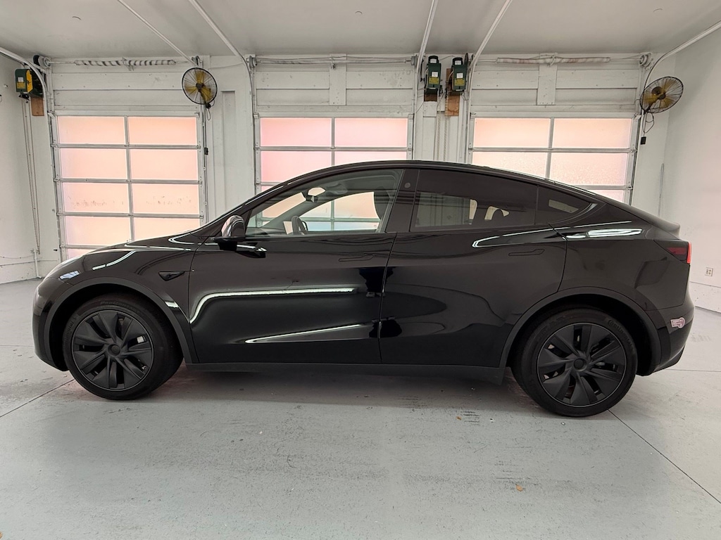 Used 2024 Tesla Model Y Long Range SUV