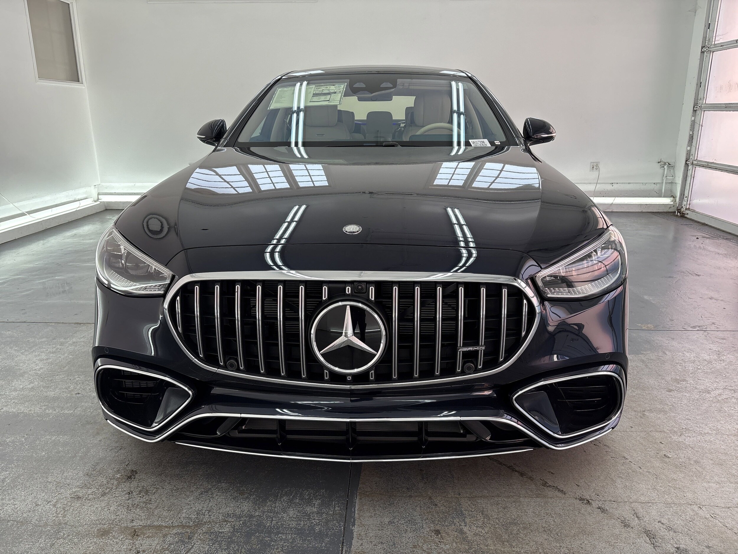 2025 Mercedes Benz S AMG 63 photo 2