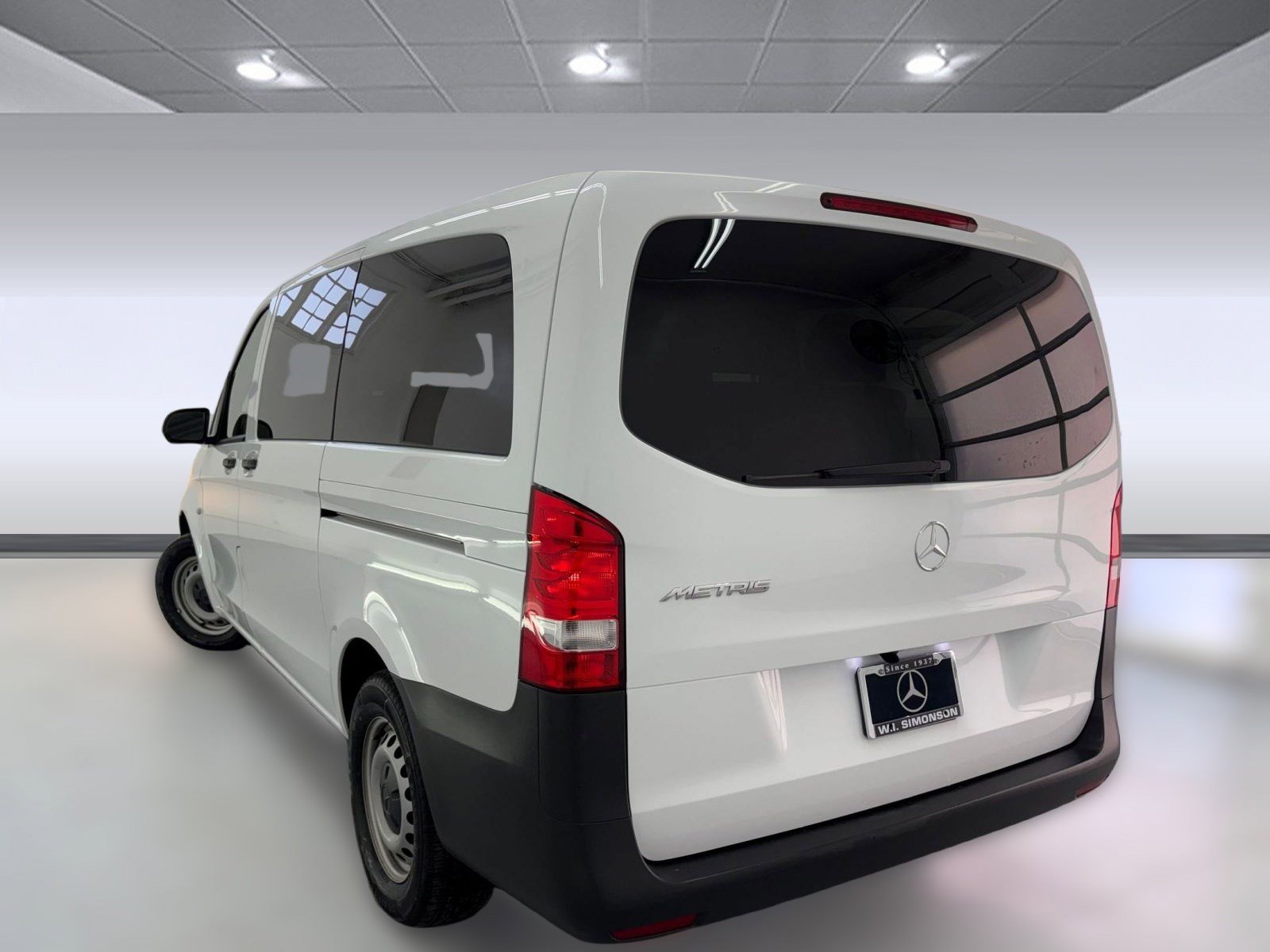 2023 Mercedes Benz Metris Van photo 3