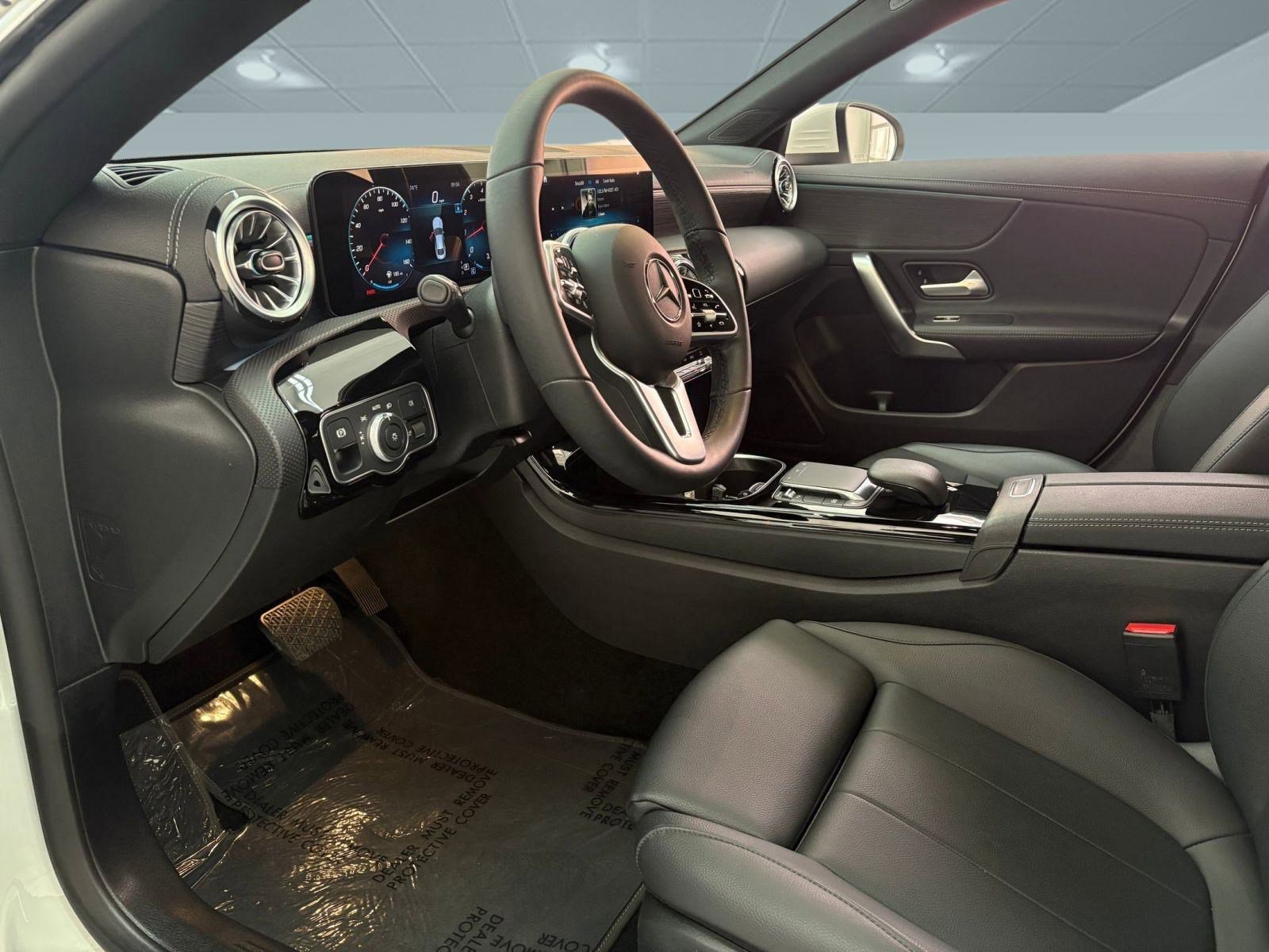 2022 Mercedes Benz CLA 250 photo 4