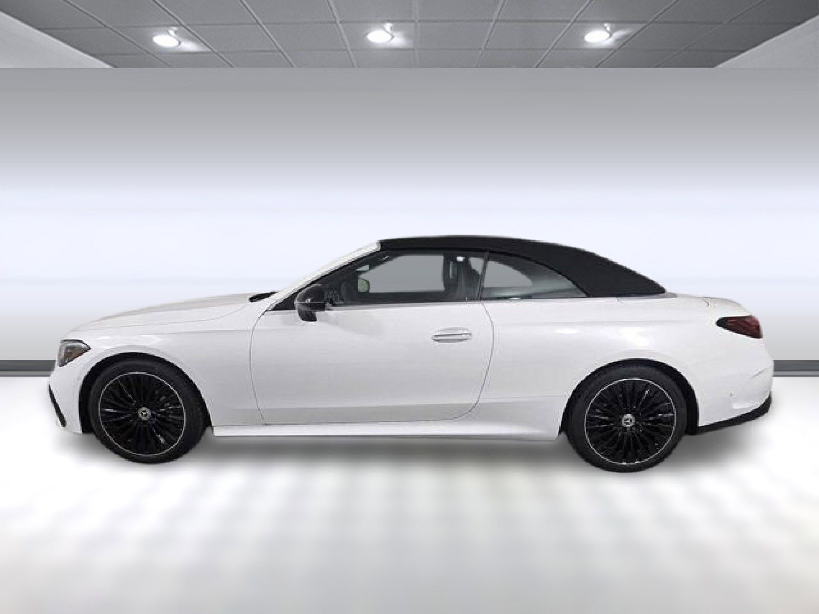 2025 Mercedes Benz CLE 300 4MATIC photo 2