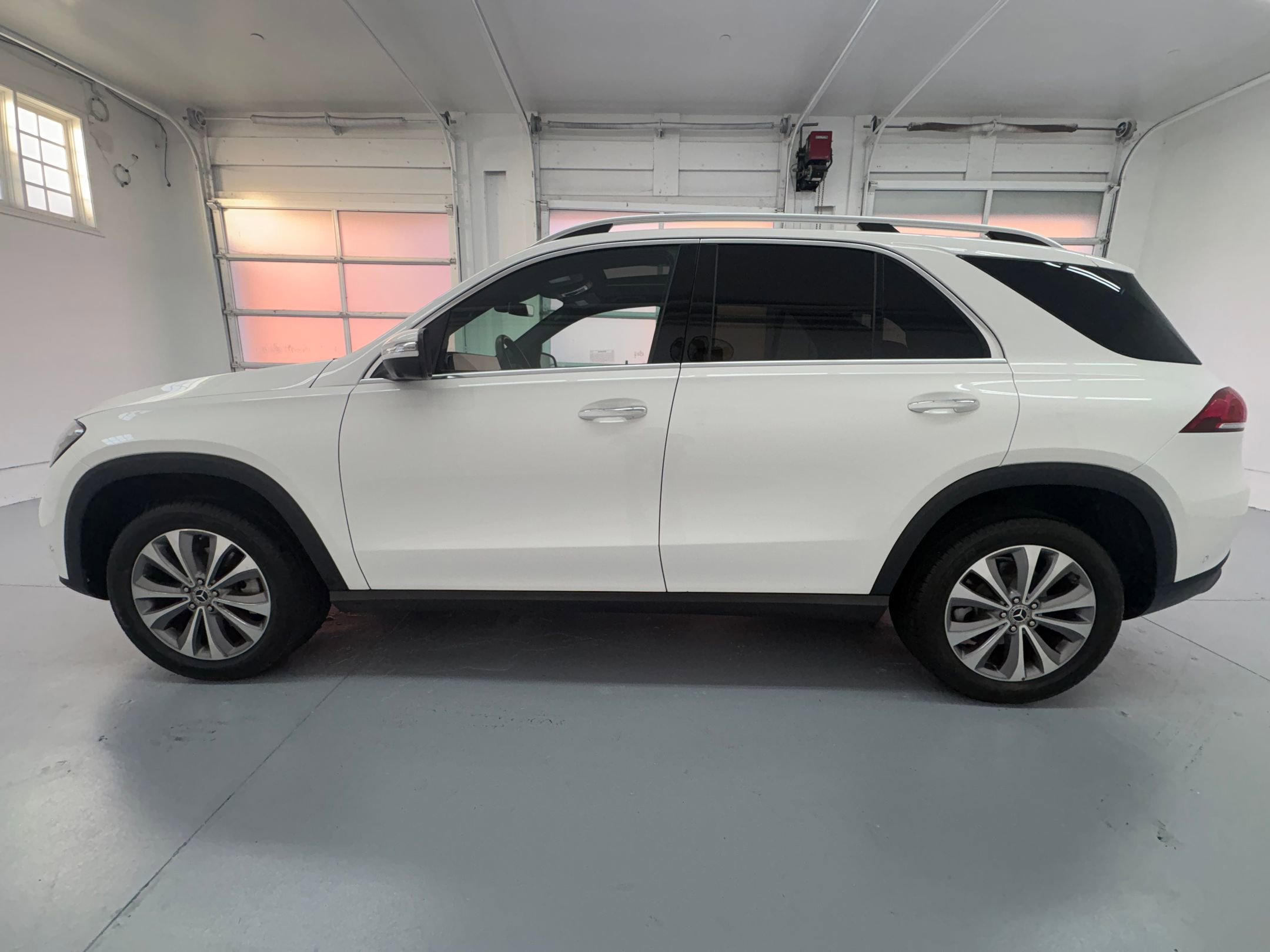 2022 Mercedes Benz GLE 350 photo 2
