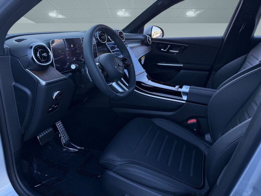 New 2025 Mercedes-Benz GLC 350e 4MATIC SUV