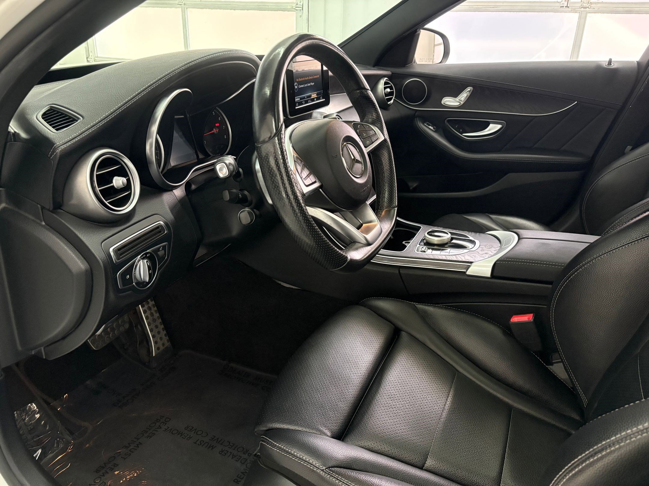 2017 Mercedes Benz C 300 Sedan photo 4