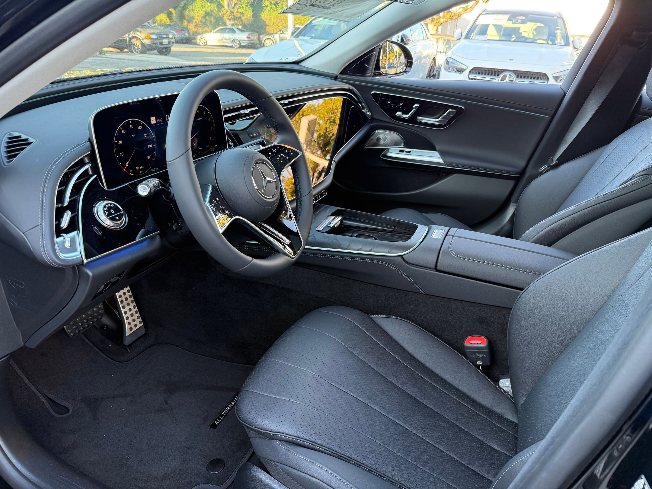 2026 Mercedes Benz E 450 4MATIC All-Terrain photo 4