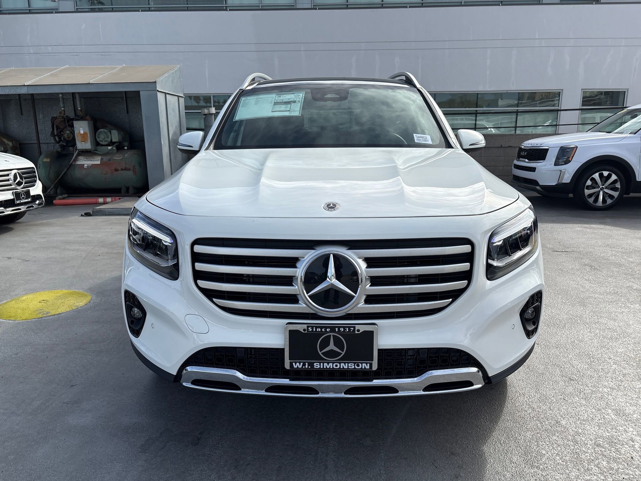 2026 Mercedes Benz GLB 250 photo 4