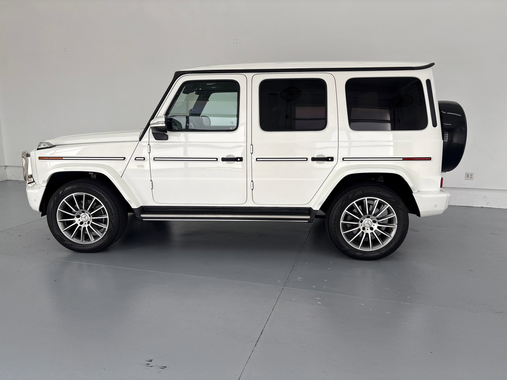 2021 Mercedes Benz G 550 photo 2