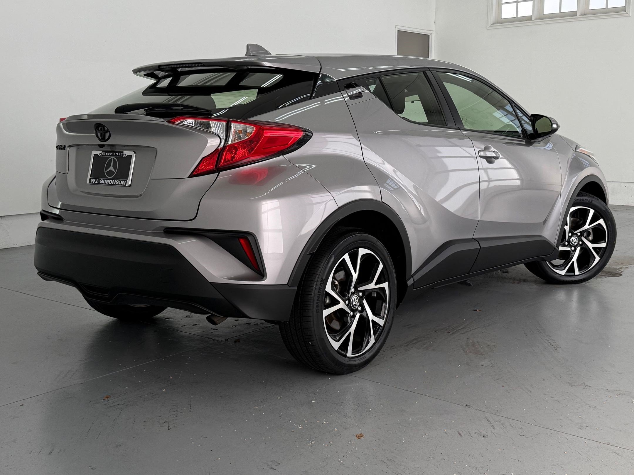 C-HR XLE SUV