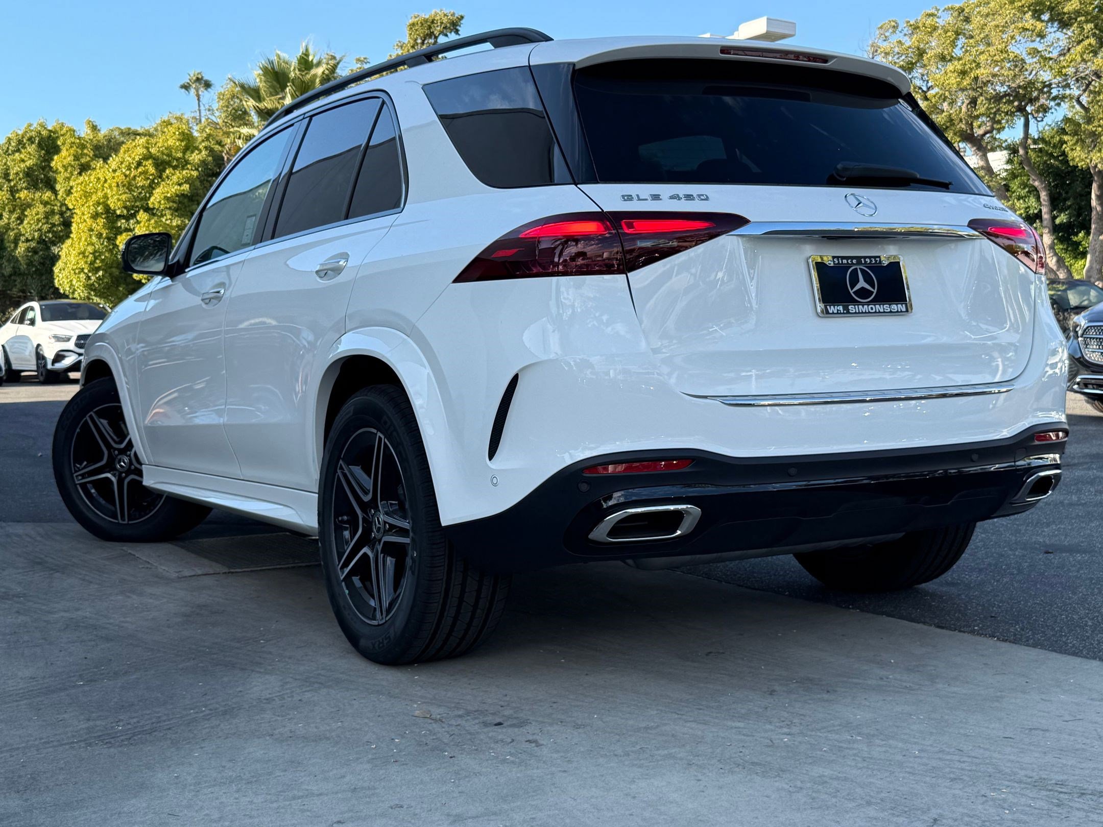 2026 Mercedes Benz GLE 450 4MATIC photo 2