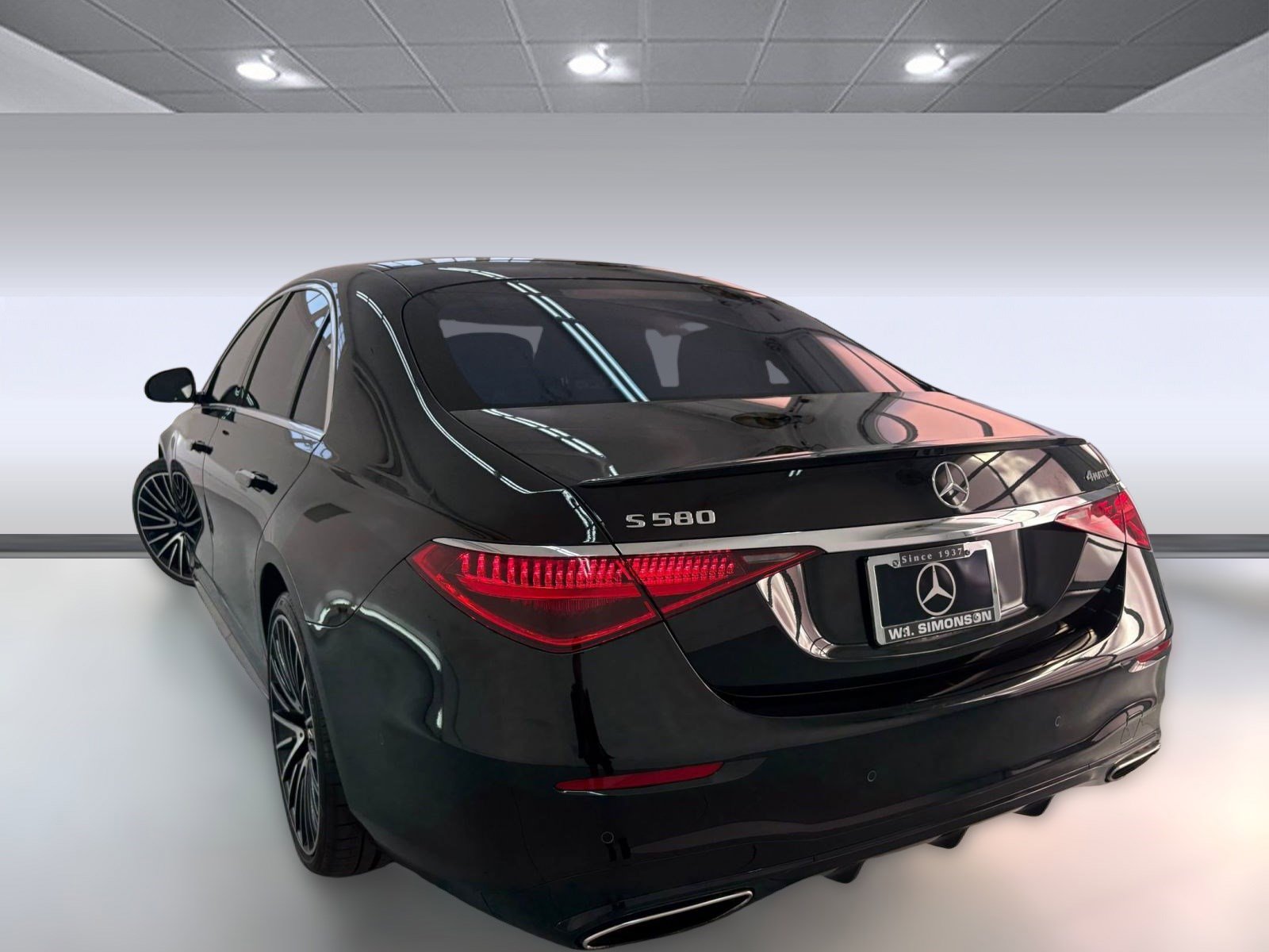 2022 Mercedes Benz S 580 4MATIC photo 2