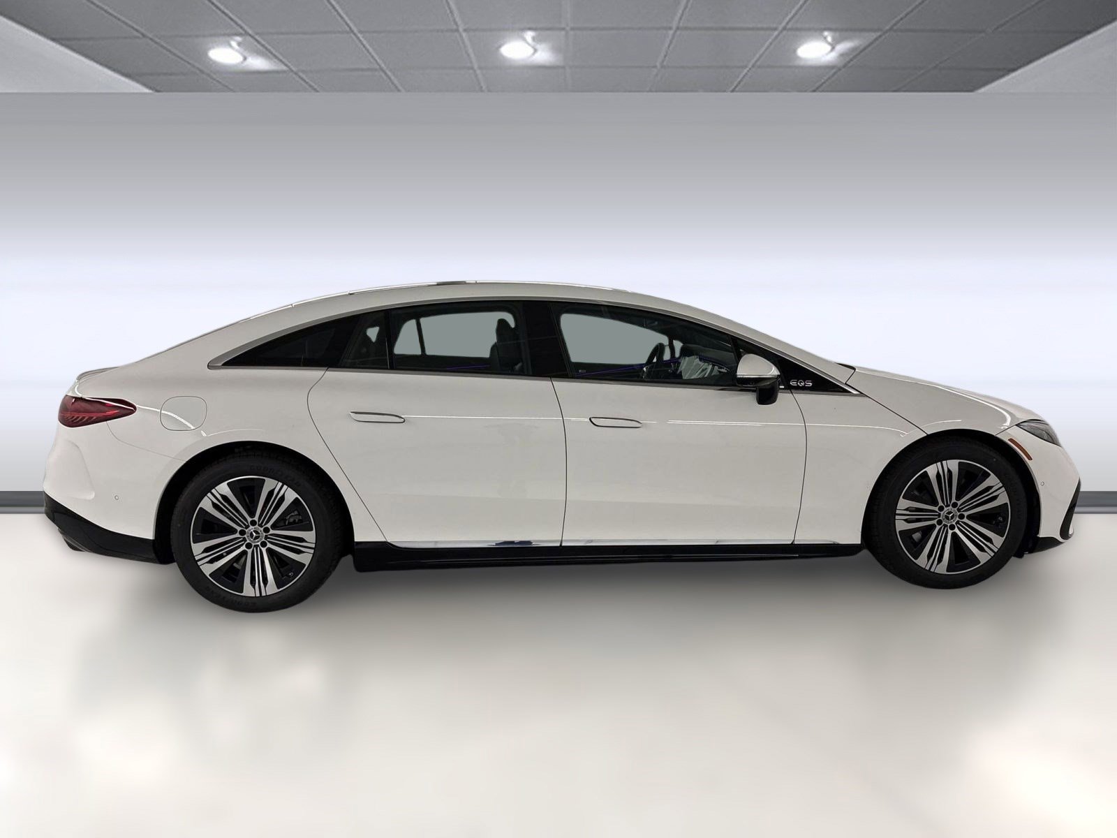 2025 Mercedes Benz EQS Sedan 450 photo 2