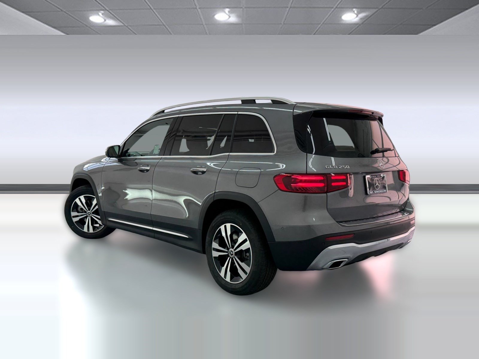 GLB 250 SUV
