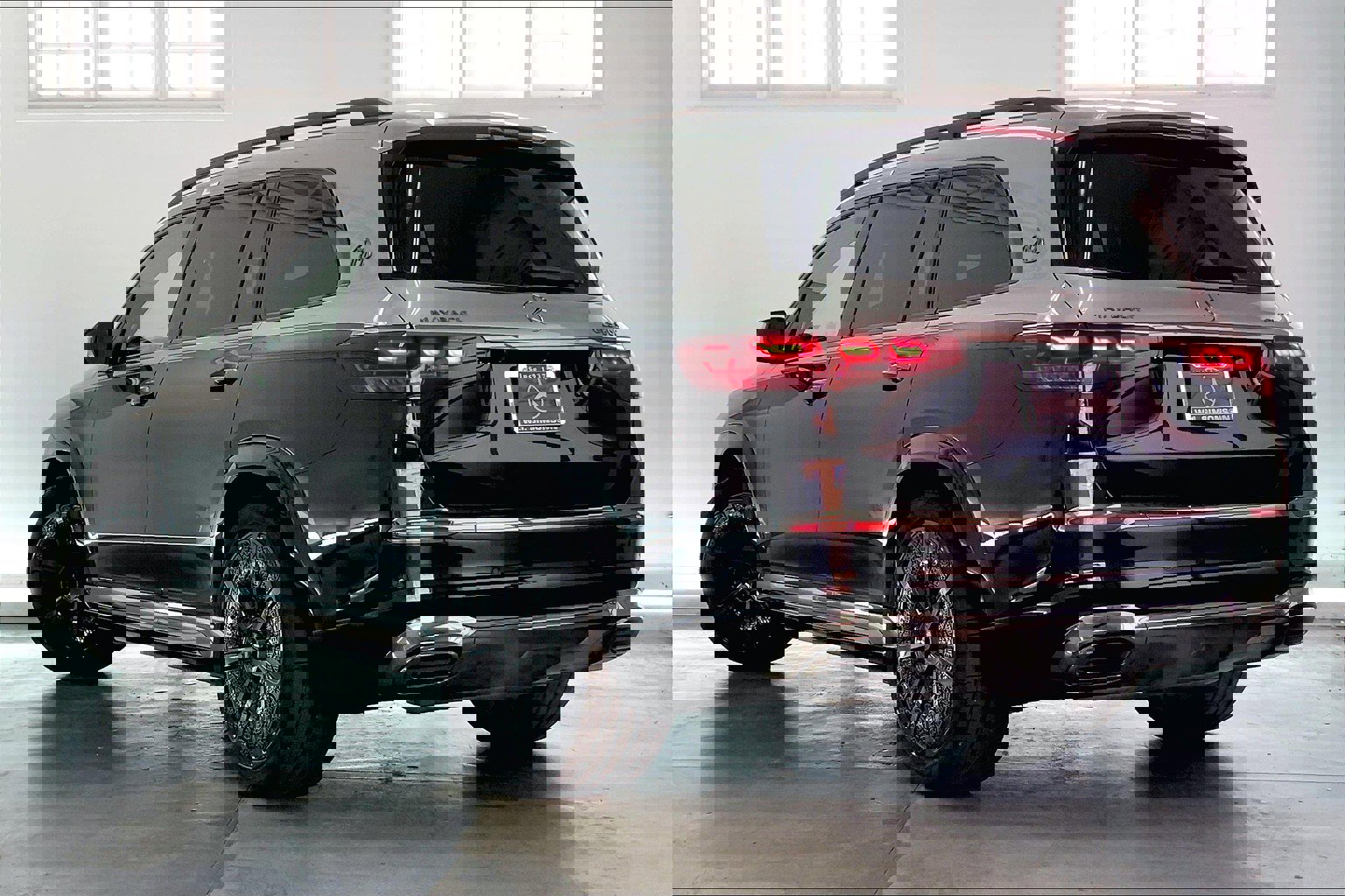 2024 Mercedes Benz GLS Maybach 600 photo 2