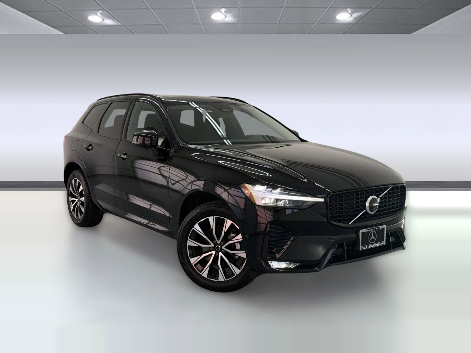 2025 Volvo XC60 Plus photo 5