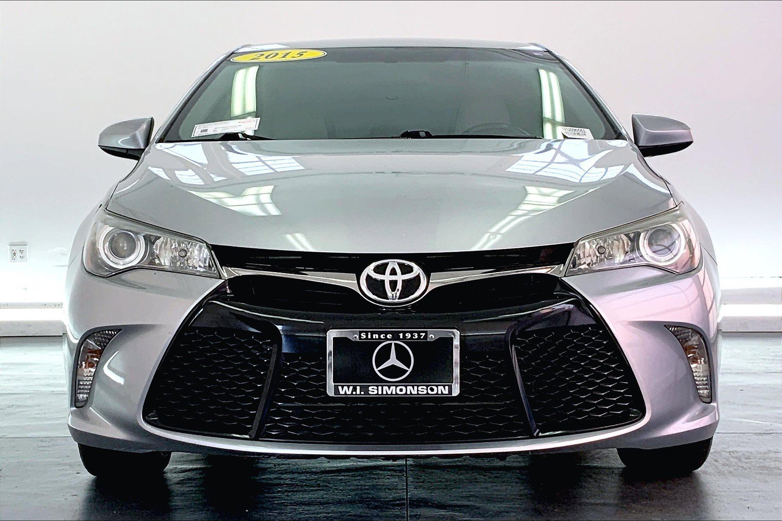 Used 2015 Toyota Camry SE with VIN 4T1BF1FK5FU096551 for sale in Santa Monica, CA