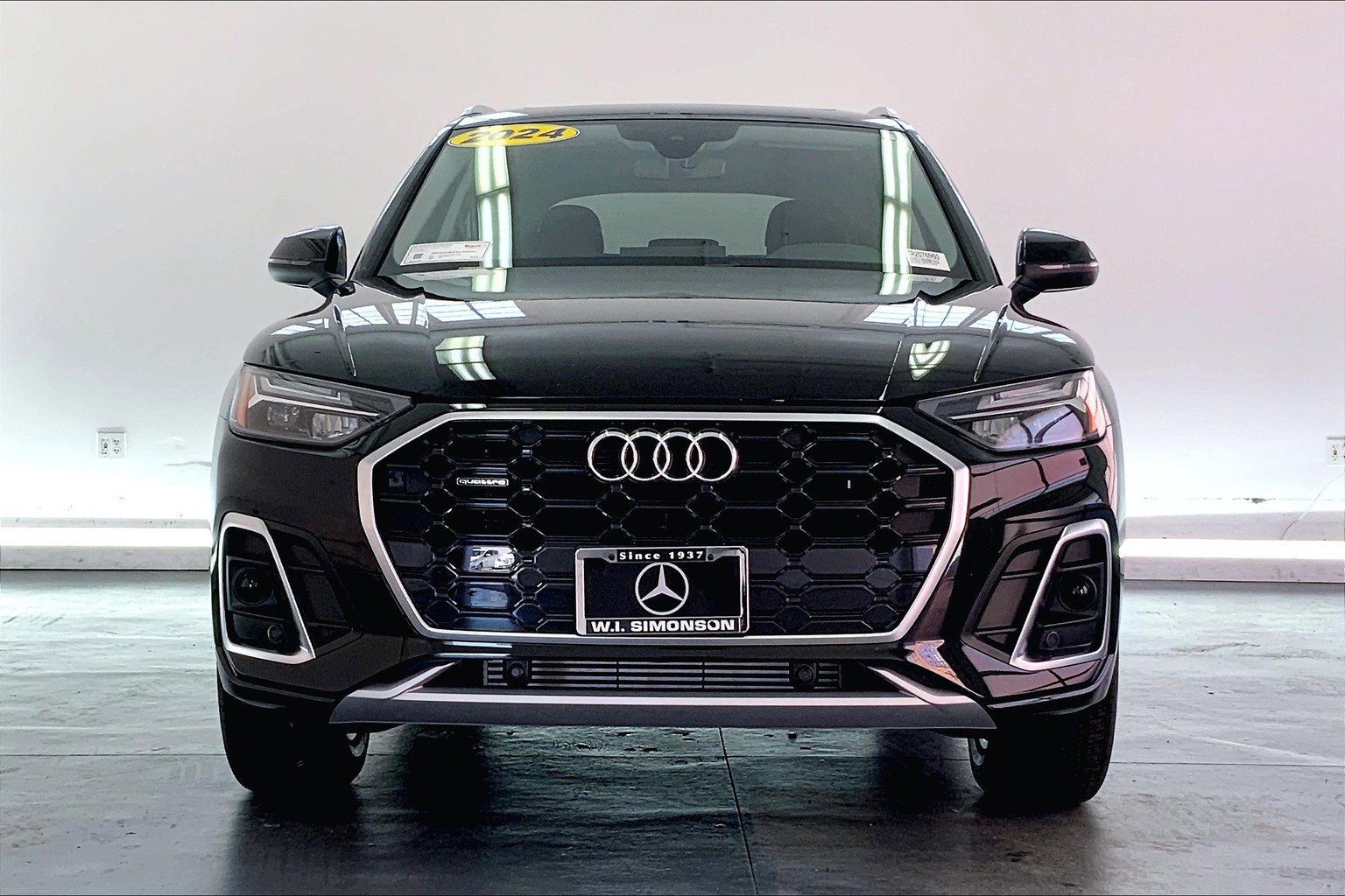 Used 2024 Audi Q5 Premium with VIN WA1GAAFY8R2076950 for sale in Santa Monica, CA