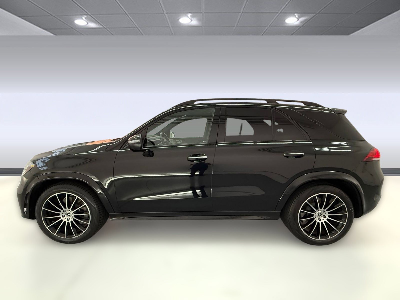 2023 Mercedes Benz GLE 450 4MATIC photo 2