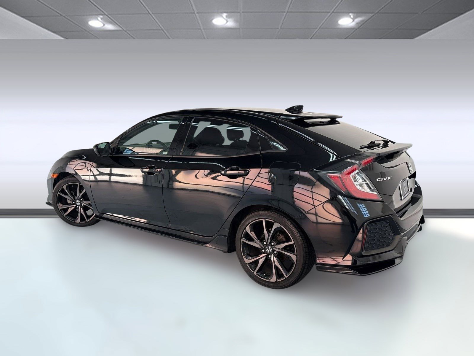 2018 Honda Civic Sport Touring Hatchback photo 3