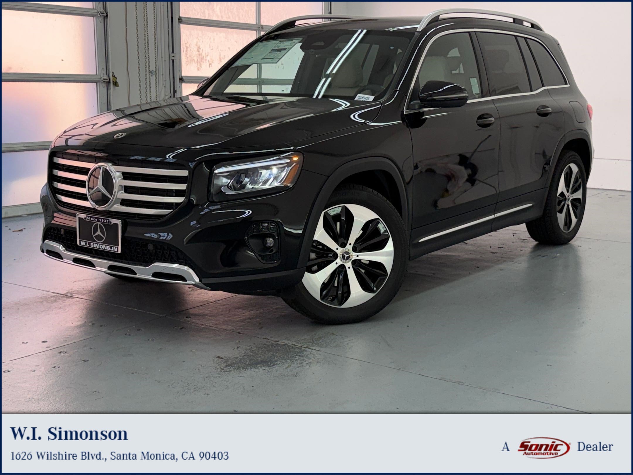 2026 Mercedes-Benz GLB's photo