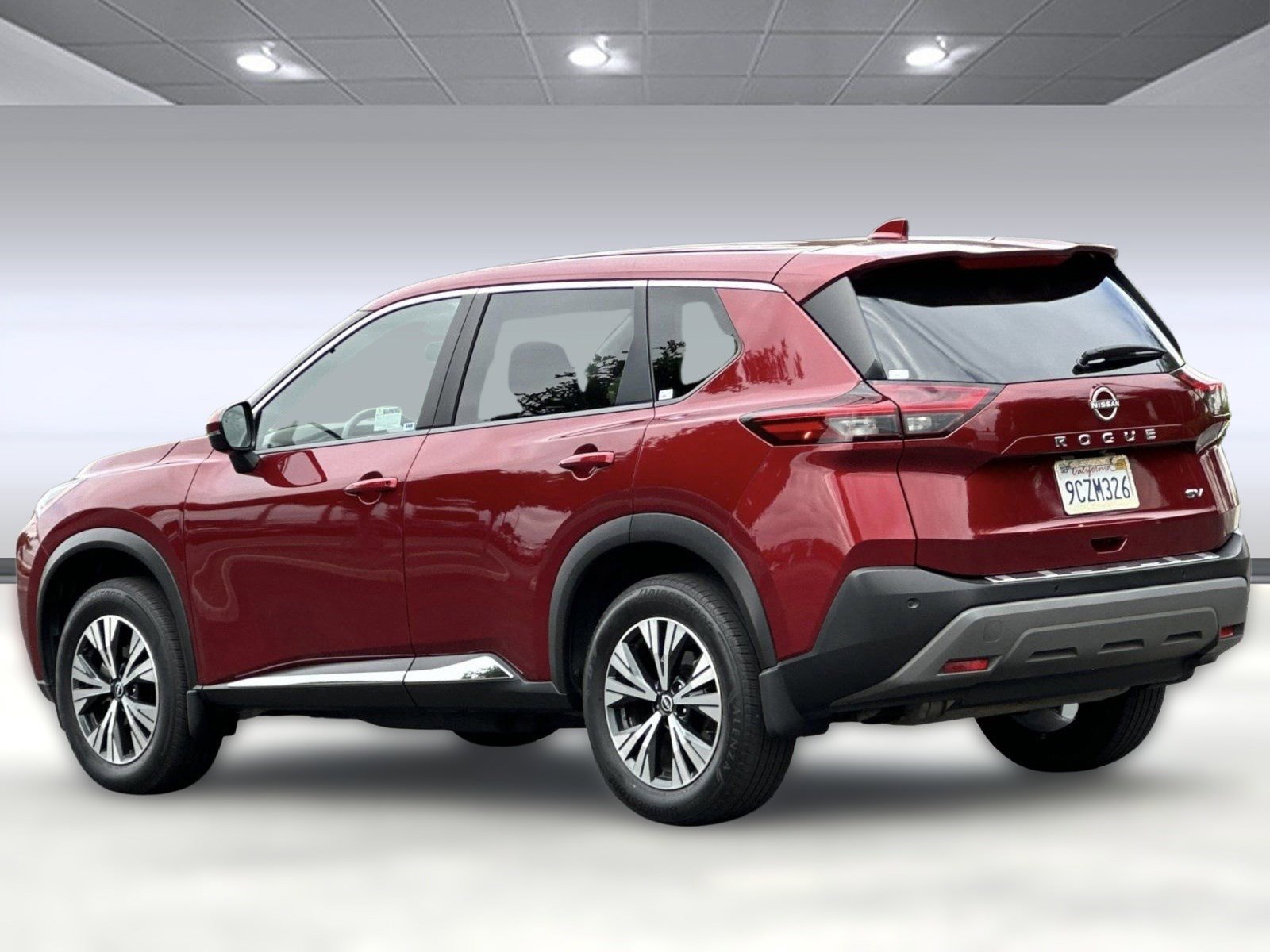 2023 Nissan Rogue SV photo 3
