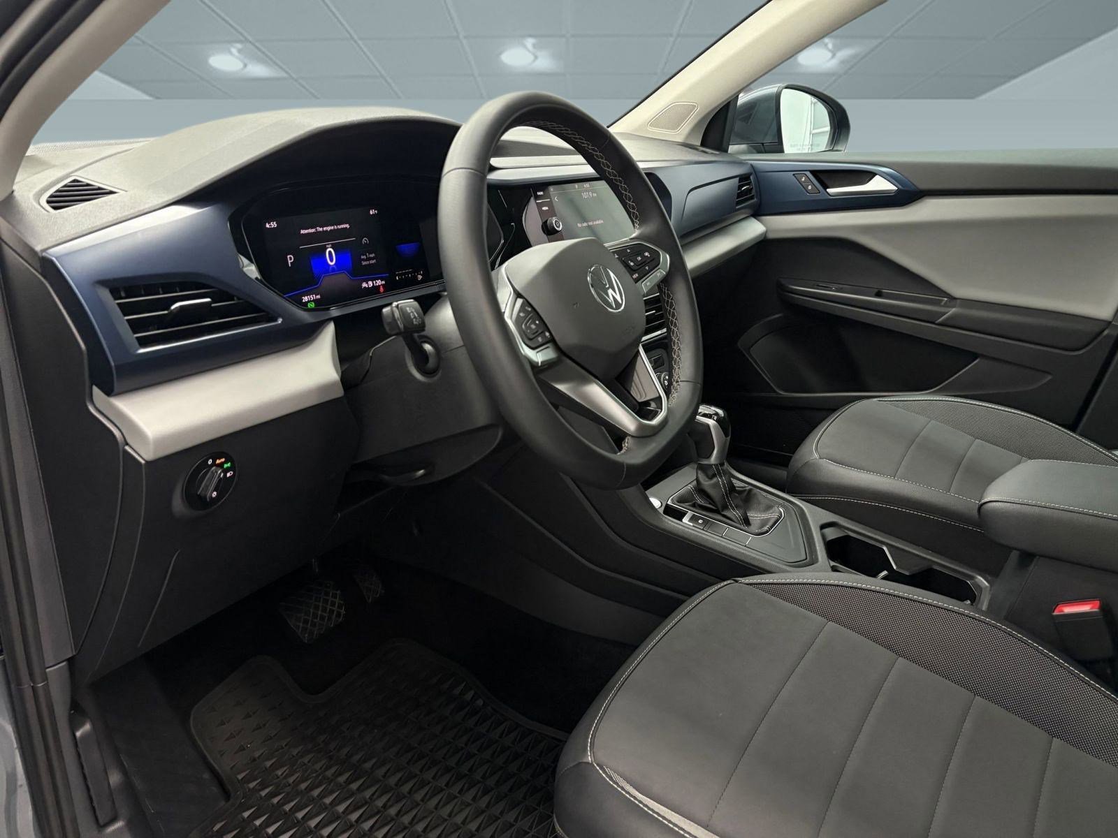 2022 Volkswagen Taos SE photo 4