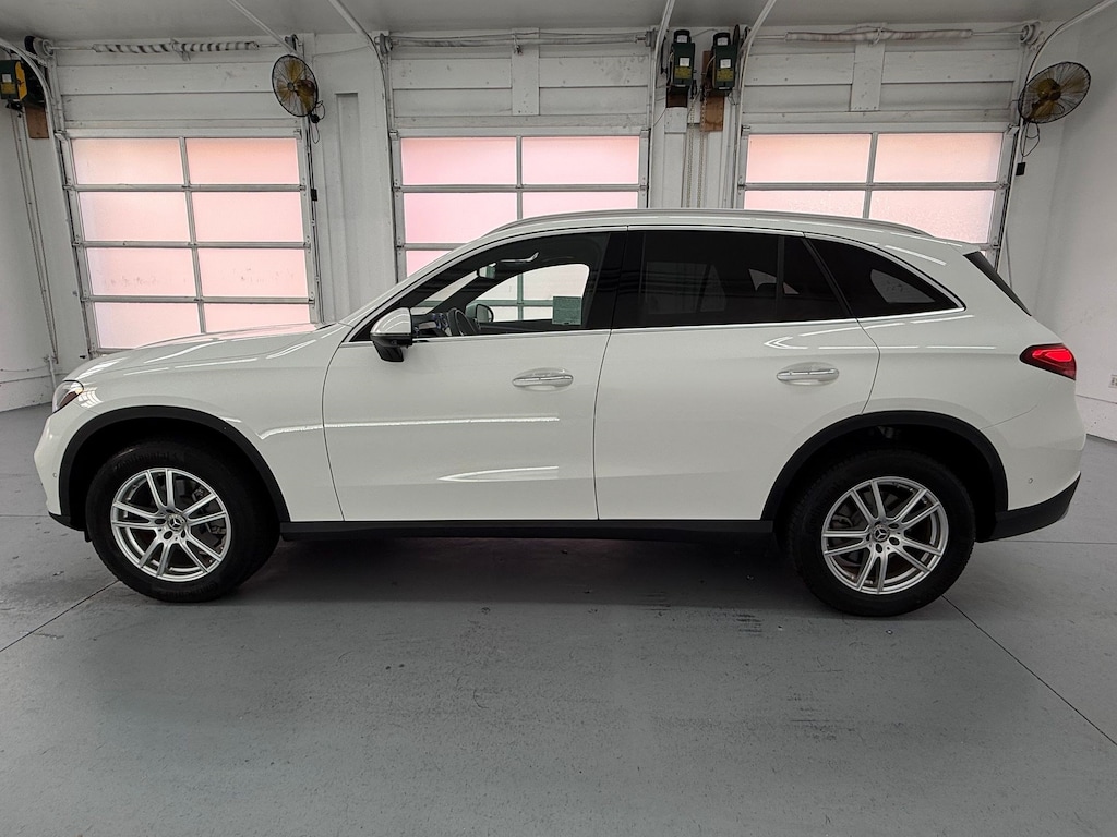 New 2026 Mercedes-Benz GLC 300 SUV