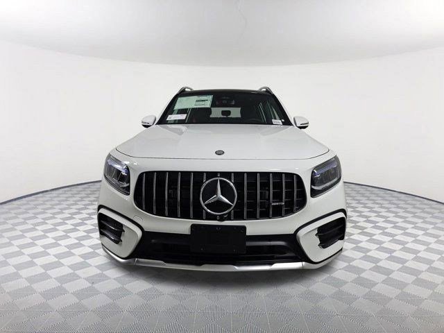 2025 Mercedes Benz GLB AMG 35 4MATIC photo 4