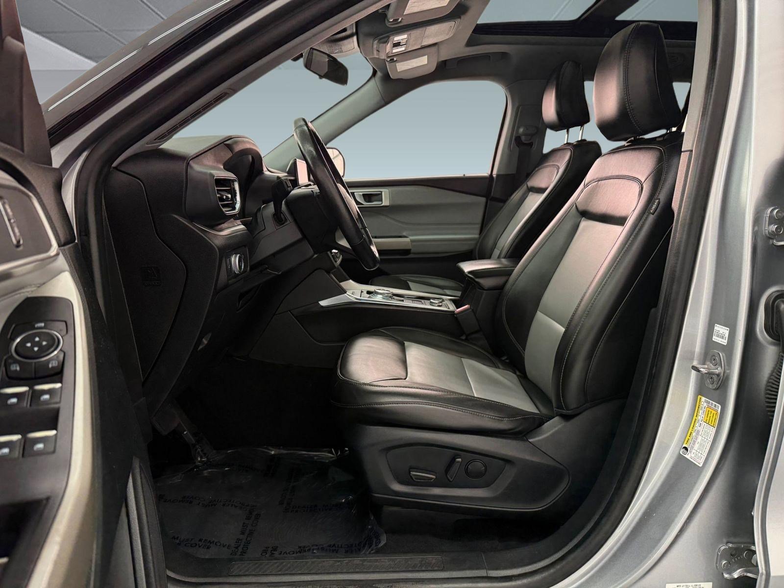 2022 Ford Explorer XLT photo 4