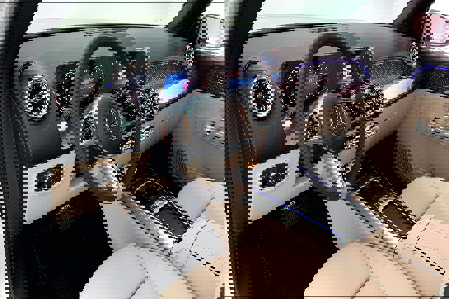 2025 Mercedes Benz GLB 250 photo 4