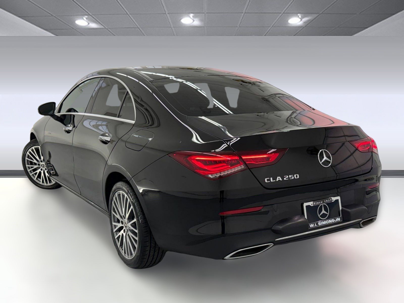 2023 Mercedes Benz CLA 250 photo 3