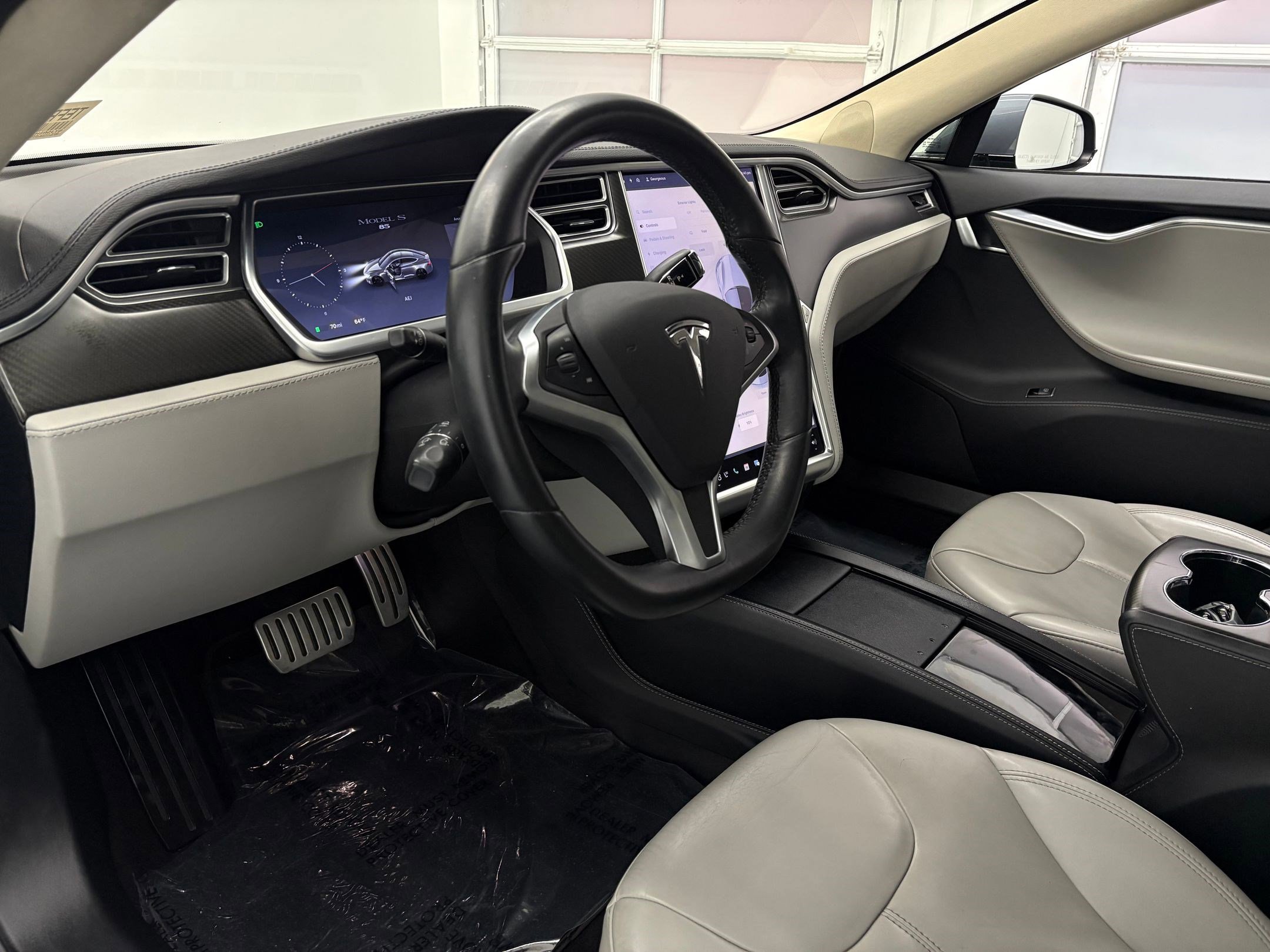 2014 Tesla Model S P85 photo 4