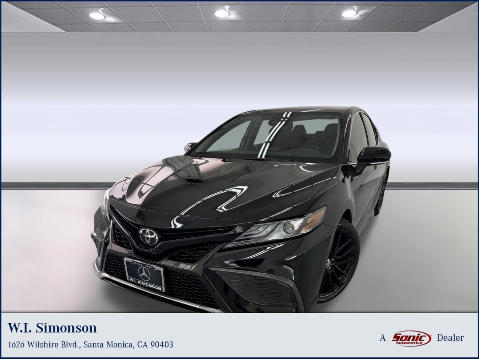 2023 Toyota Camry XSE's photo